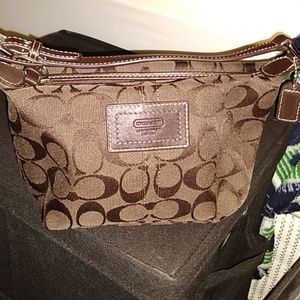EUC gorgeous chocolate brown coah purse